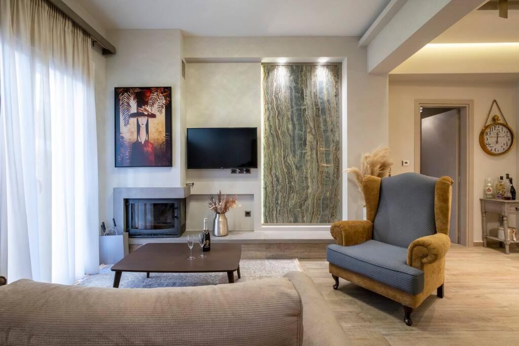 Maison De Luxx A10, Cozy Apartment With Garden In لاريسا المظهر الخارجي الصورة